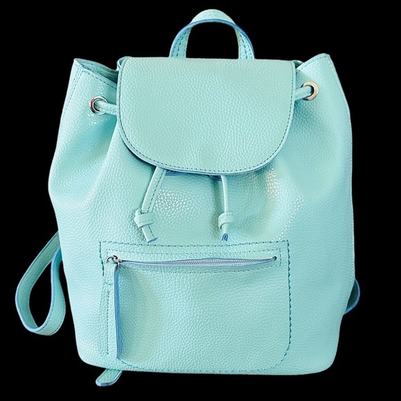 🥳👛HOST PICK👛🥳
BLUSH BACKPACK STYLE BAG - Picture 1 of 10